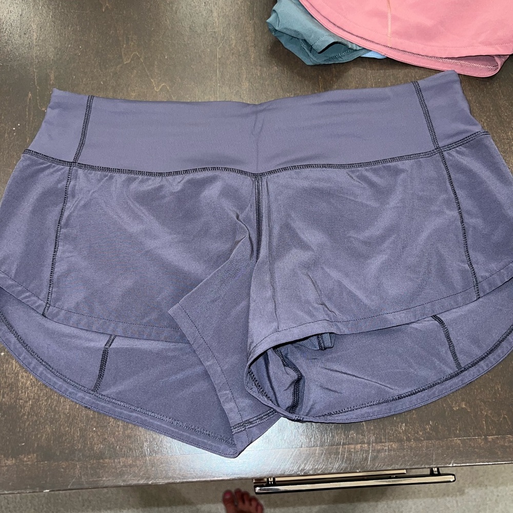Lulu low rise speed up short